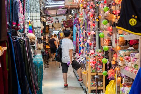 bangkok cheap shopping area